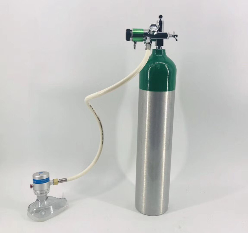 Hospital use demand valve with brass CGA870 oxygen regulator and mask